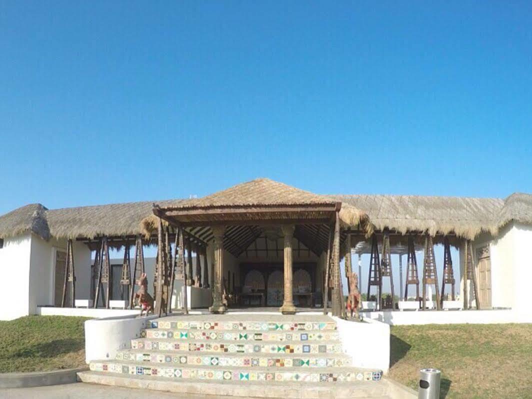 Māndvi Serena Beach Resort מראה חיצוני תמונה