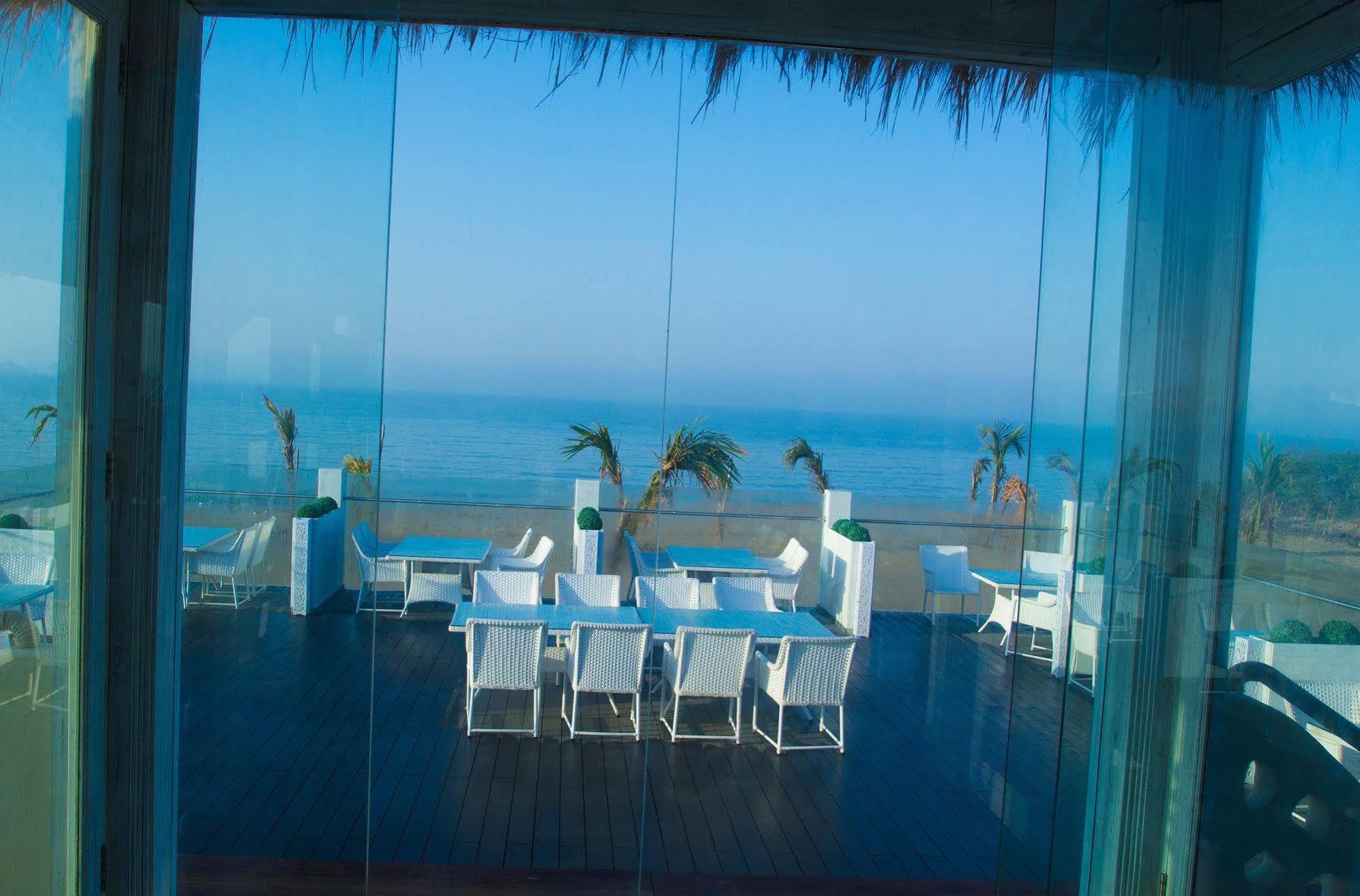 Māndvi Serena Beach Resort מראה חיצוני תמונה