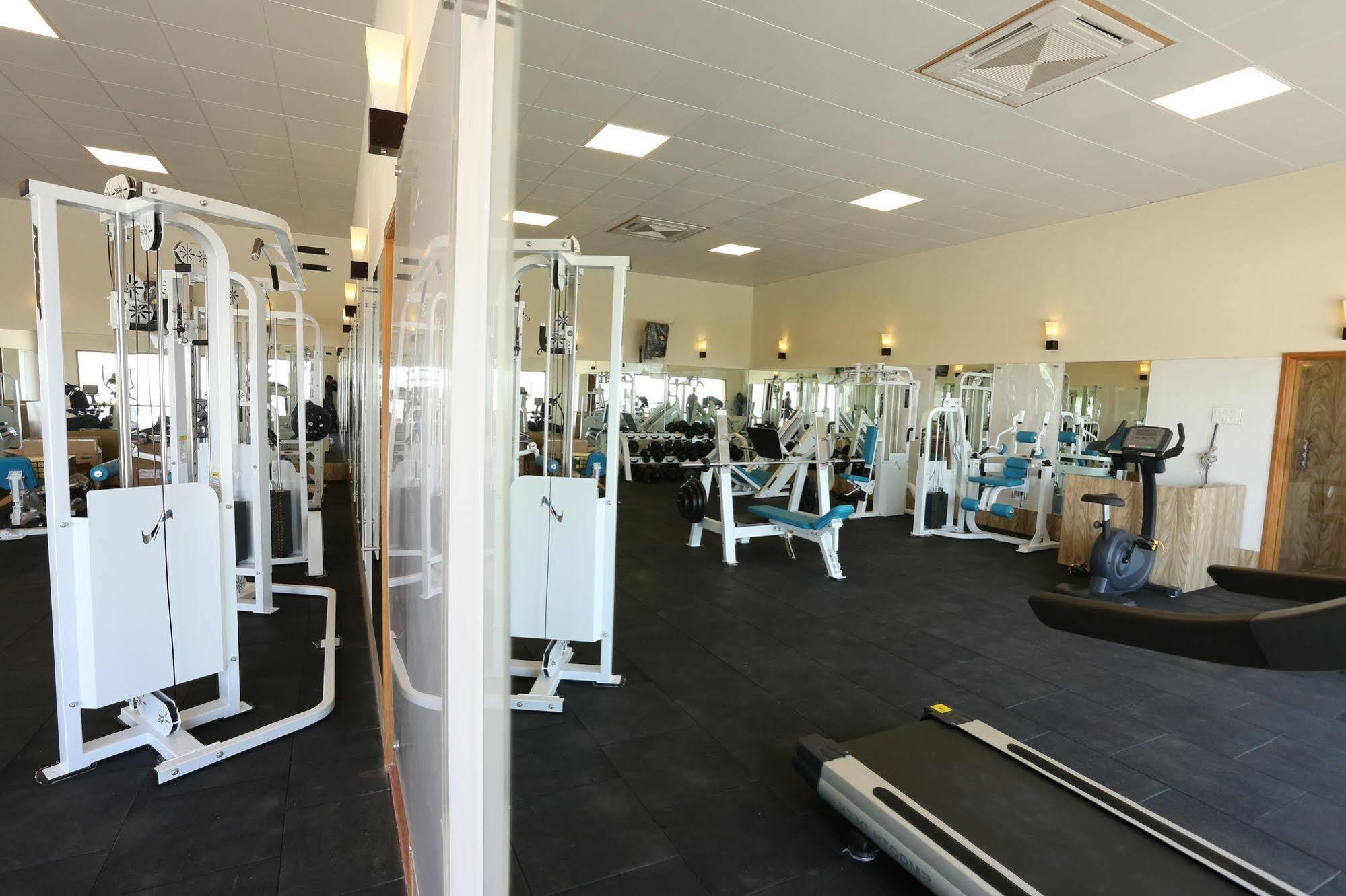 Māndvi Serena Beach Resort מראה חיצוני תמונה